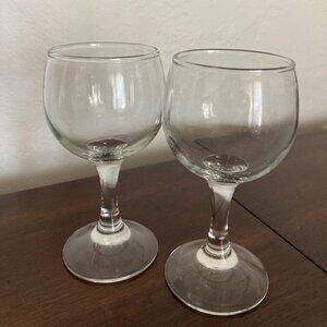 Pair of mini wine glasses